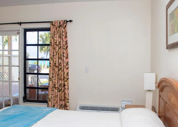 Orange Hill Beach Inn